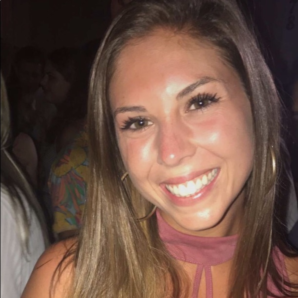 Meet your Posher, Carly